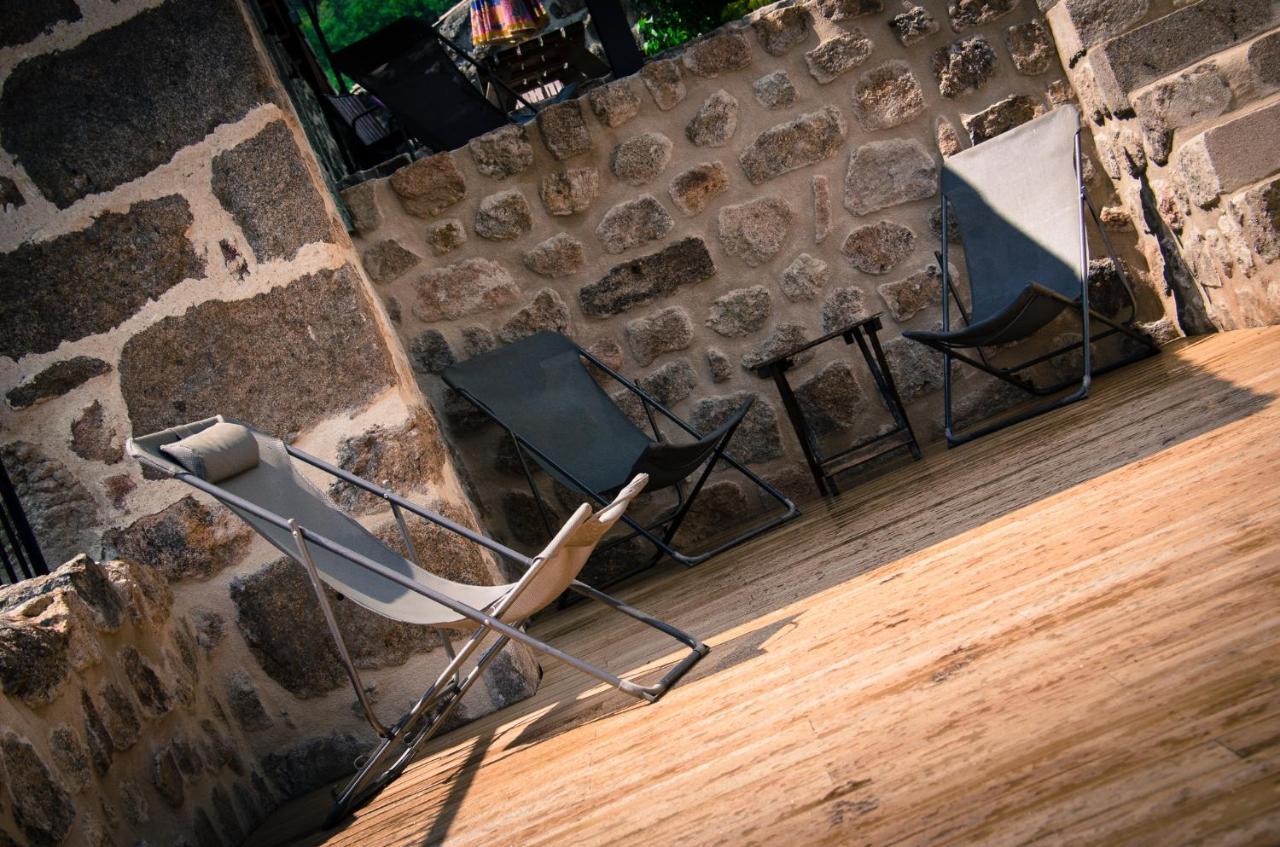 Le Petit Rias Gite Soleil Saint Maurice en Chalencon Ngoại thất bức ảnh