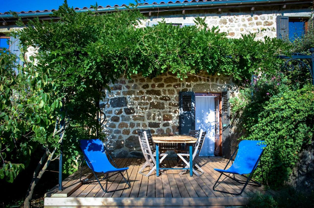Le Petit Rias Gite Soleil Saint Maurice en Chalencon Ngoại thất bức ảnh